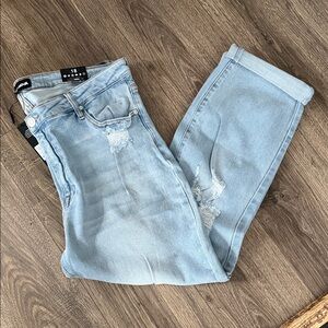 Fashion Nova Light Blue Straight Leg Jeans